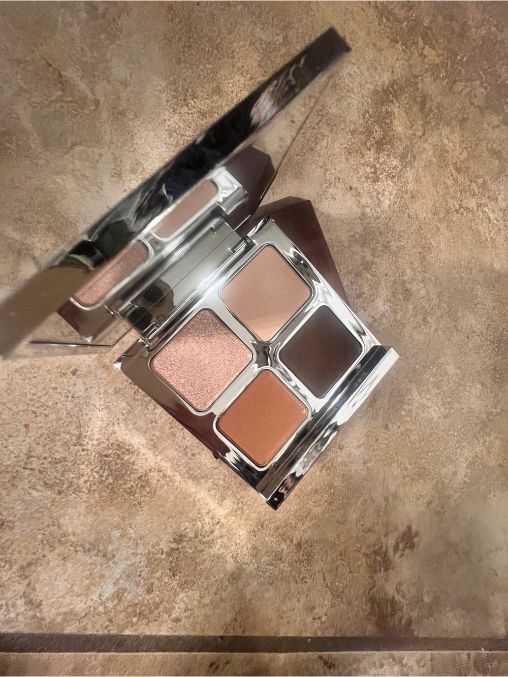 IL MAKIAGE Color Boss Squad Multi Dimensional Eye Color Quad Palette